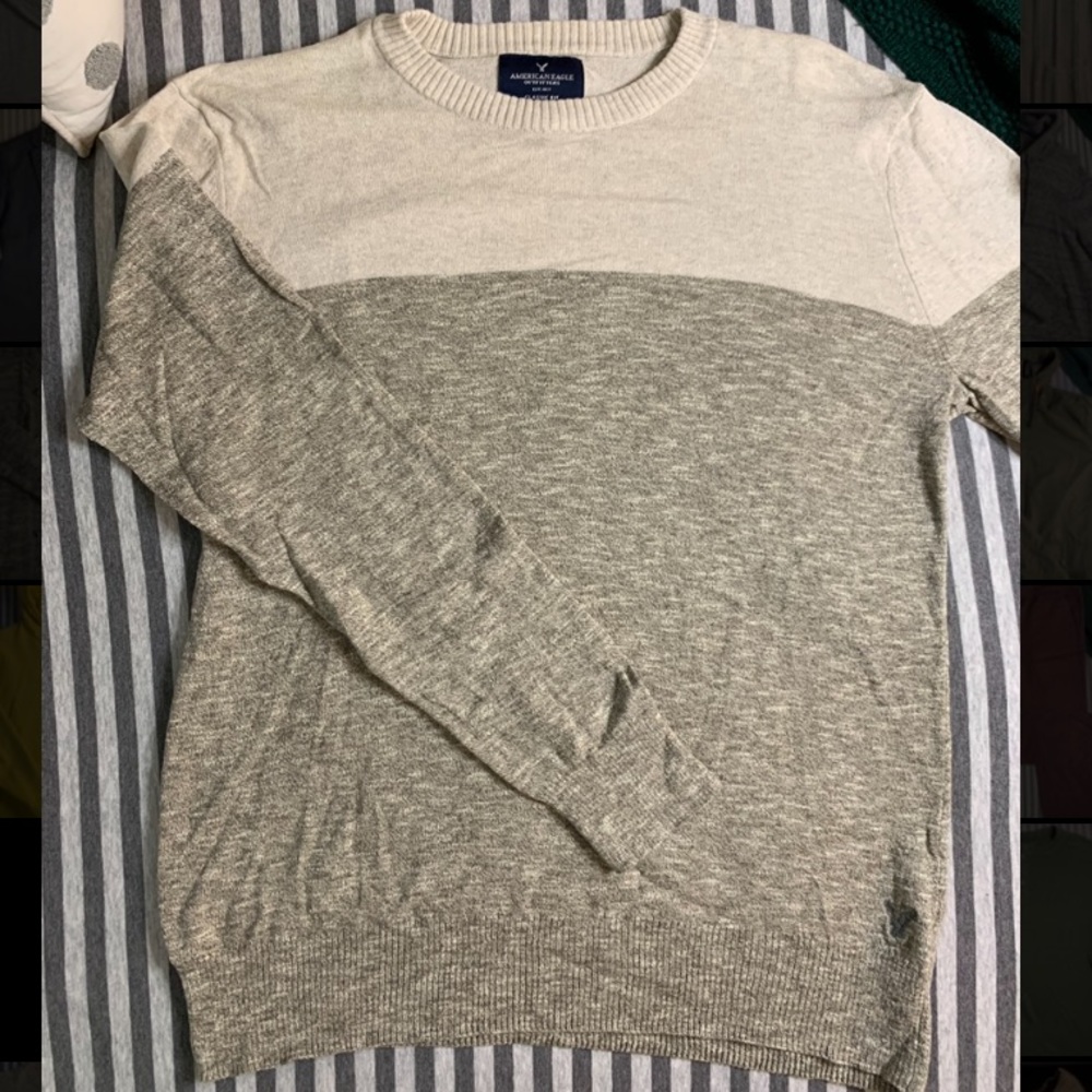 American Eagle Sweater